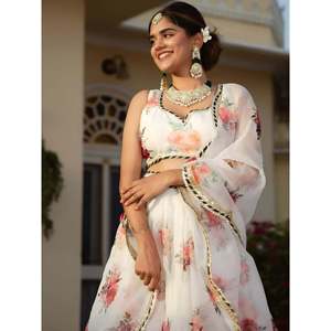 Lehenga Choli en organza blanc magnétique à imprimé floral pour femmes - Product Image 1
