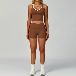 Ensemble de yoga pour femmes en marque propre, soutien-gorge de sport haut de gamme et leggings taille haute pour la salle de sport et le quotidien - Product Image 6