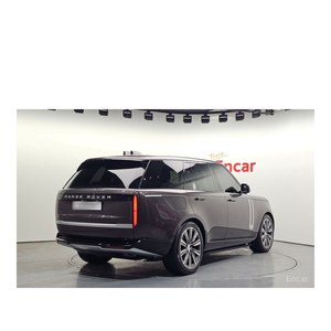 Land Rover Range Rover P550E AB 2024, 9 757 km, conduite à gauche, boîte automatique, sièges en cuir, caméra de recul - Product Image 2