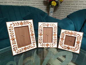 Cadre photo en bois moderne et élégant fait main avec incrustation d'os et de résine, taille personnalisée, horizontal, pour décoration de table - Product Image 5