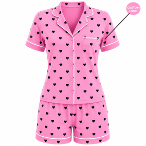 Ensemble de pyjama à manches courtes avec imprimé cœur rose Cosh International Sisterhood Sorority, avec boutons sur le devant et short, vêtements de nuit élégants - Product Image 5