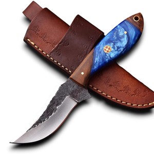 มีดสกินเนอร์ใบมีดเหล็กกล้าคาร์บอนสูง 1095 ตีขึ้นรูปด้วยมือ พร้อมด้ามไม้และเรซิ่น ราคาส่งที่ดีที่สุด รับผลิตแบบ OEM/ODM - Product Image 1