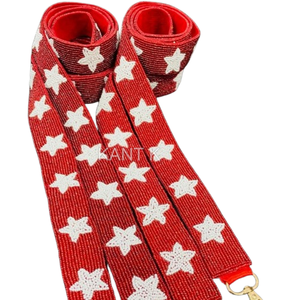 Correa de cuentas bordada hecha a mano en oro y blanco para el día del partido con letras blancas para bolsa deportiva - Product Image 3