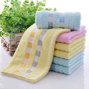 Toallas de Mano al por Mayor, de Algodón Premium, Alta Densidad, Suaves, Absorbentes, de Secado Rápido, para Baño, OEM, Personalizadas, Suministro al por Mayor, Diseño a Cuadros Rosa - Product Image 5