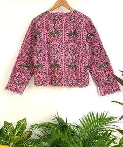 Hermosa Chaqueta de Mujer Rosa Floral, 100% Algodón, Hecha a Mano, Reversible, Ligera, Acolchada, Corta, Clásica, Artesanal, de Algodón Kantha - Product Image 6