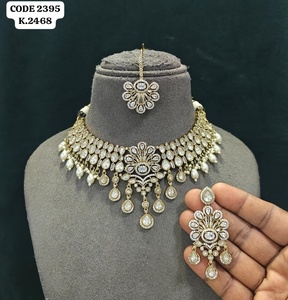 Conjunto de Collar de Diseño AD Stone con Diamantes Americanos, Collar Floral Tipo Bib con Pendientes y Tika, Joyería Nupcial al por Mayor - Product Image 5