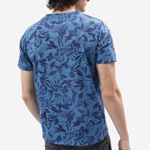 Camiseta de Manga Corta con Estampado Floral Azul para Hombre, Corte Regular, Cuello Redondo, Estilo Casual, 100% Algodón Jersey, Tejido Transpirable - Product Image 3