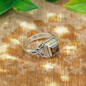 แหวนควอตซ์สโมคกี้ทรงสี่เหลี่ยมแบบวินเทจ |   แหวนเงินแท้ 925 ลายฉลุทำมือ |   เครื่องประดับอัญมณีสไตล์โบราณสำหรับผู้หญิง - Product Image 6