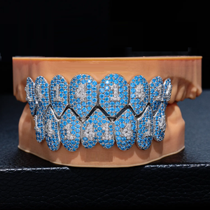 Diamante de Color azul al por mayor nuevo 1414 Diamante de moissanita helado completo 925 dientes de plata Starling Grillz para regalo de fiesta de Halloween - Product Image 1