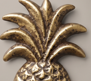 Artisanal Pineapple Shape Metal Wall <b>Hook</b> Durable Material <b>With</b> Elegant Finished Perfect For Towels And Door Hanging Display - Product Image 3