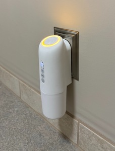 Vente chaude App Control Dispositif parfumant Mur Plug-in Parfum Aroma Diffuseurs Bluetooth <span class=keywords><strong>D</strong></span>ésodorisant pour la maison - Product Image 2