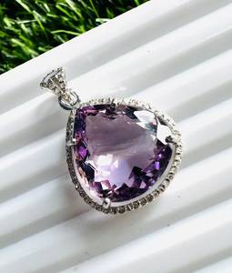 TASBIYA GEMS - Colgante Minimalista de Plata de Ley 925 con Diamantes de Corte Único y Amatista Natural para Mujer, Chapado en Oro y Rodio - Product Image 1