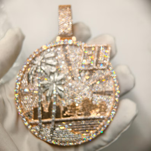 จี้เพชรโมอิสซาไนต์ชุบทองคำขาว 18K รุ่น Dream Chasers ดีไซน์หรูหราสำหรับทุกเพศ - Product Image 4