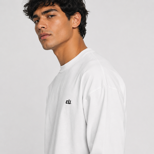 เสื้อเชิ้ตแขนยาวผ้าฝ้ายหนาน้ำหนักมากสำหรับผู้ชาย พิมพ์โลโก้แบบมินิมอล คอกลม ทรงหลวม สไตล์ลำลอง สตรีทแวร์  รับผลิตเสื้อเปล่าสำหรับขายส่ง - Product Image 2
