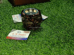 Quemador de Incienso de Resina Hecho a Mano, Diseño Árabe de Lujo para Decoración Festiva de Ramadán y Eid - Product Image 6