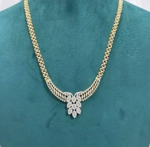 Ensemble collier et boucles d'oreilles élégants en laiton plaqué or de qualité supérieure avec zircon pour mariage, bijoux pour femmes - Product Image 3
