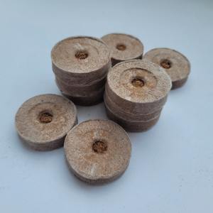 Venta caliente Coco Peat Pellets Green Future Vietnam's Bloque de alta calidad Cocopeat Pellet para plantar/Coco Coir Green Future Vietnam - Product Image 1