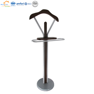 Perchero Moderno Independiente de TAIWAN con Colgador de Madera y Base Metálica para Entrada o Sala de Estar - Product Image 4