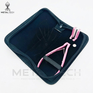 Pince à presser pour extensions capillaires rose poudré avec étui de voyage, mâchoires en silicone souple, cadre métallique ergonomique, outil de pose pour salon - Product Image 5
