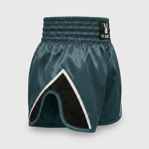 Shorts de Muay Thai durables avec coutures renforcées, satin léger et confort respirant, idéaux pour les professionnels - Product Image 2