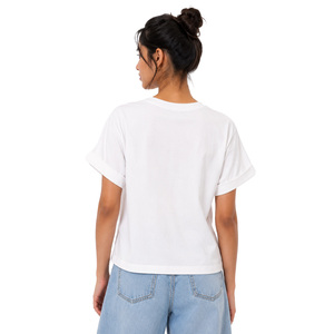 T-shirt tendance pour femme avec découpe en forme de cœur, broderie chenille, logo personnalisé, coupe décontractée, manches repliées, coton épais - Product Image 2