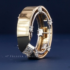 แหวนเพชรพลอยมรกตทรงเรเดียนท์คัทสำหรับผู้ชาย ทองคำแท้ 14K เครื่องประดับชั้นดี สง่างาม เหมาะสำหรับงานหมั้นและงานแต่งงาน - Product Image 5