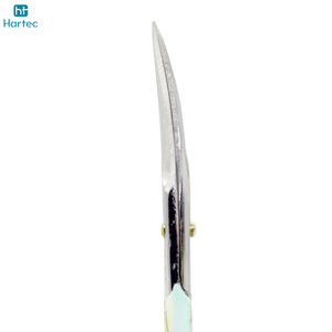 Ciseaux à cuticules imprimés colorés, en acier inoxydable courbé, outil de manucure de précision pour les soins des ongles et usage professionnel en salon - Product Image 6