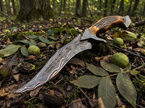 Couteau de chasse Bowie haut de gamme fait main en acier Damas cuivré, avec manche en bois de cerf et garde en cuivre, lame fixe de 10 pouces à pointe clip. - Product Image 5