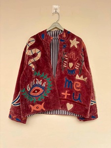 Abrigo Boho Reversible con Forro de Algodón para Mujer, Chaqueta de Terciopelo Bordada con Diseño Floral y de Corazones, Estilo Étnico Hecho a Mano - Product Image 1