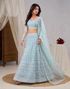 Magnifique Lehenga Choli en tulle bleu ciel brodé pour les fêtes - Product Image 2