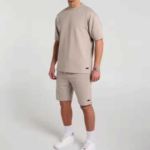 ชุดเสื้อยืดและกางเกงขาสั้นผู้ชาย ผ้าโพลีเอสเตอร์/คอตตอน เนื้อผ้าเย็นสบาย สไตล์วินเทจลำลอง สำหรับฤดูร้อน เป็นมิตรต่อสิ่งแวดล้อม หนา 300gsm - Product Image 3