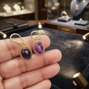 Boucles d'oreilles pendantes en laiton et améthyste naturelle, faites à la main, bijoux en pierres précieuses, vente en gros - Product Image 4
