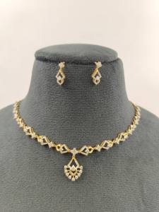 Elegante exquisito conjunto de collar de diamantes de oro rosa y blanco Colección de joyas Premium - Product Image 2