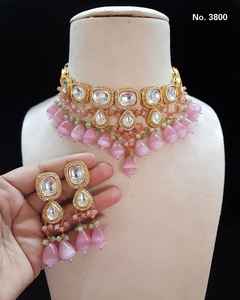 Collar de Gargantilla personalizado de Kundan pesado de perla clásica para niñas y mujeres Minakari trasero de Latón chapado en oro para ropa de fiesta - Product Image 1