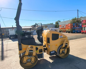 Rouleau vibratoire tandem 2,5 tonnes 2018 DD-25B à double tambour haute fréquence, petit rouleau compresseur pour la construction - Product Image 1