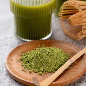 WARRLY Extrait de feuille de Moringa biologique en poudre séché par pulvérisation 99% pur de qualité alimentaire Vitamine Extrait végétal Emballage en fût Approvisionnement en vrac - Product Image 5