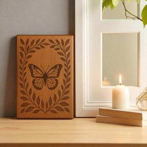 Caja de madera rústica con mariposa grabada, urna de recuerdo para cenizas humanas, tamaño mediano 9x5.5. - Product Image 5