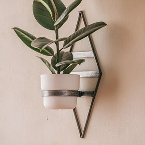 Adorable Metal Handcrafted Wall Hanging <b>Planter</b> And Pots Latest Arrival <b>White</b> Color Powder Coated Unique Fancy Decorative Pots - Product Image 3