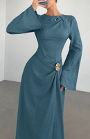 Robe élégante et mystérieuse bleue YKD109 avec ceinture en métal haut de gamme, style tendance, vêtements musulmans islamiques, tenue décontractée pour le quotidien
