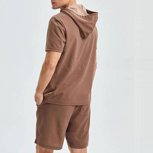 Conjunto Deportivo Personalizado para Hombre con Pantalones Cortos, Ropa Deportiva Ligera Ideal para Uso Prolongado - Product Image 2