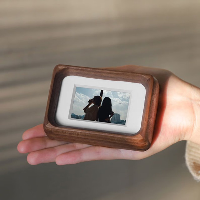 High Quality Fashionable Lightweight Mini Pine Wood Rectangle Photo Frame for Baby Desktop Display