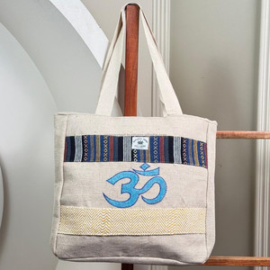 Sac fourre-tout en chanvre de grande capacité écologique avec signe OM brodé sac à bandoulière ethnique fait à la main pour femmes sacs à provisions réutilisables - Product Image 2