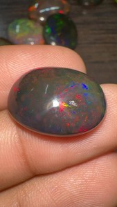 Opale d'Éthiopie noire naturelle de 12,00 carats, cabochon, multicolore, pierre précieuse lisse, pierre de naissance d'octobre - Product Image 4
