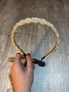 Handwoven <b>Beaded</b> Embroidery Hairband Elegant Stylish <b>Headband</b> Heart Detail Beads Premium Quality - Product Image 3