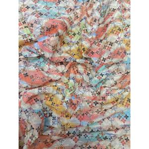 Exportador Indio de Tela de Polialgodón Suave con Bordado Schiffli y Estampado Digital para Ropa Étnica y Vestidos Casuales Disponible para la Venta - Product Image 1