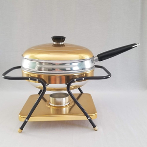 Chafé en cuivre martelé carré avec un cadre à motifs noirs. Élégant, compact et raffiné pour hôtel, restaurant, mariage, fête ou usage domestique - Product Image 2