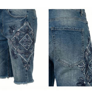 Fabricante de Shorts de Mezclilla con Pedrería, Maquinaria Avanzada, Mano de Obra Experta y Sistemas de Calidad - Product Image 3