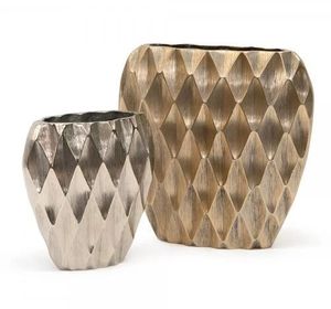 แจกันดอกไม้โลหะสำหรับตกแต่งหรูหรา โดดเด่นสะดุดตา พร้อมสไตล์ดีไซเนอร์ - Product Image 5