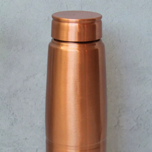 Elegante Botella de Hidratación de Cobre - Product Image 1