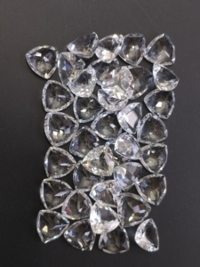 Topacio Blanco Natural de 11MM con Corte Trillón, Gema Suelta de la Mejor Calidad para la Fabricación de Joyas - Product Image 5